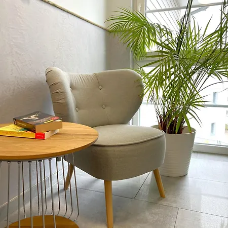 Apartment 02 *